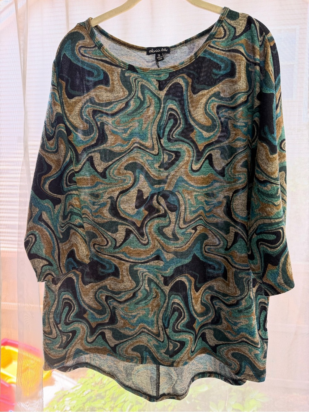 Size 1X Swirl Tunic Top